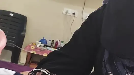 Hintli müslüman telugu kız sabırlı