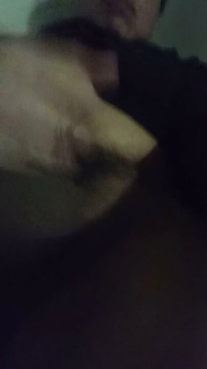 Unang beses na nag-masturbate ng titi ko sa camera
