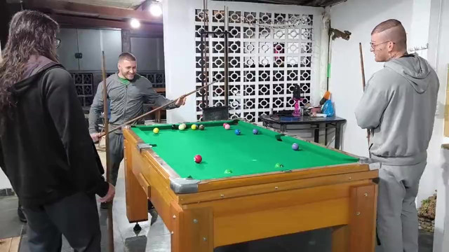 Me, Carmona, Opaido Carmona and Viking de Taubaté started a game of pool naked