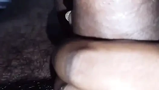 Hintli kadın 31 çekiyor ve sakso çekiyor