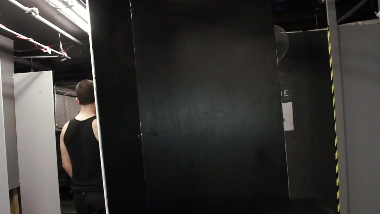 Fucked raw by the big dick of muy straight friend