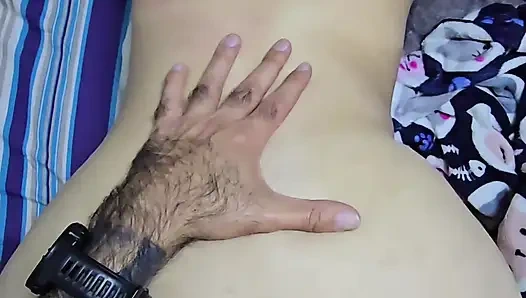 Нам нравится эксгибиционизм, и мы начали трахаться у окна