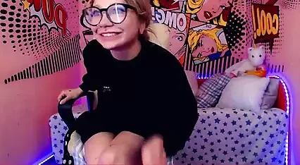 Radiant_Caramell video