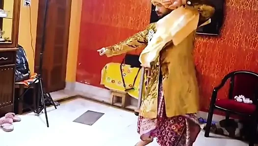 Malik ne muze kutta bna kar khub choda jabbardasti hard-core sex