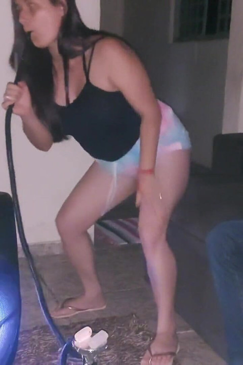 Chick After Party, Seduces Friend Until Doing Everything She Wants With His Big Dick