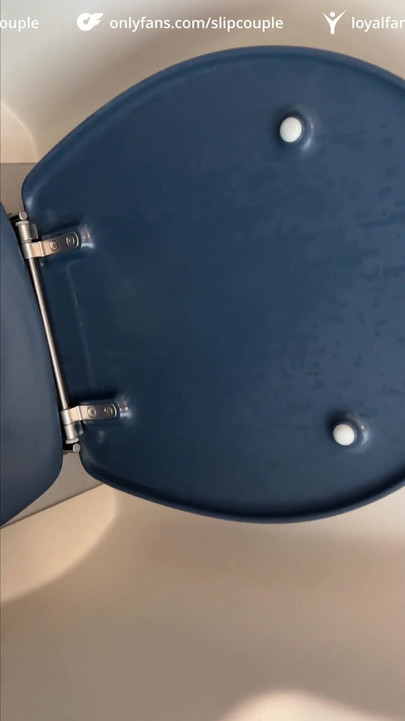 ट्रेन में जोखिम भरा हैण्डजॉब और सीट पर आश्चर्य छोड़ें :P । क्लिप 1