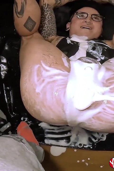 Yoshikawasakixxx - Yoshi Kawasaki Feed Starves Hungry Hole with Creamy Yogurt