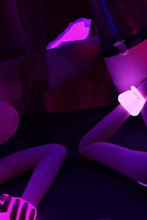 Kda Orgy Extended white