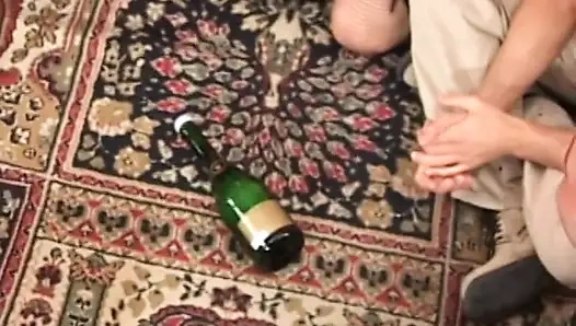 Бисексуальная оргия - два ММЖ тройничка жестко трахаются