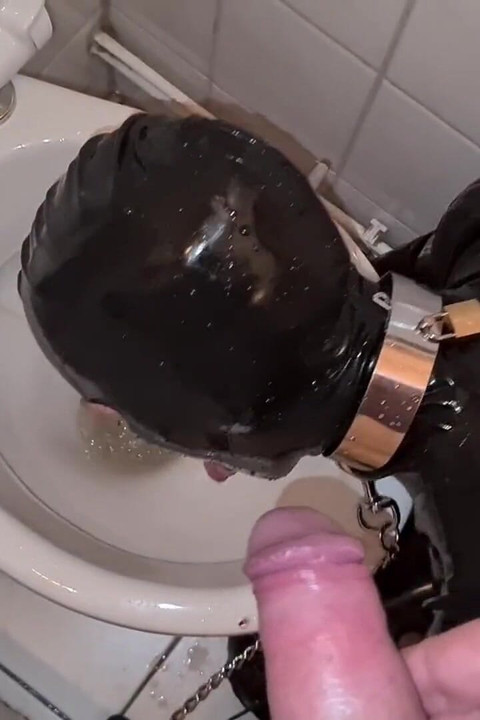 Slave Slut - Orgasma Celeste in Latex Piss Drinking and Toilet  Cleaning