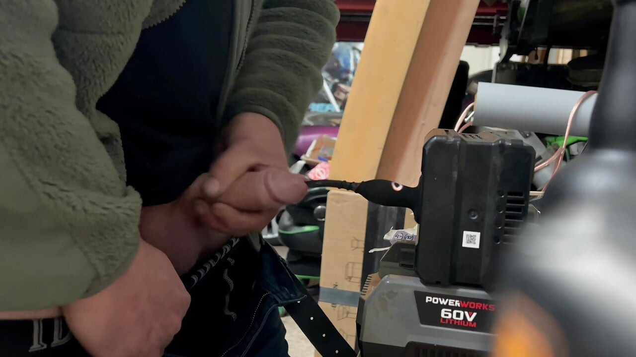 Extreme 30cm silicone Vibrating Urethral sound masturbation in garage