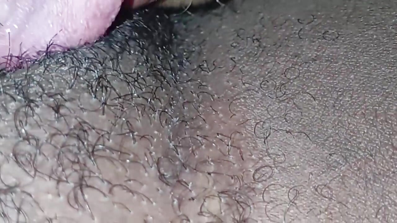Sucking the sweaty pussy of the married believer after the service
