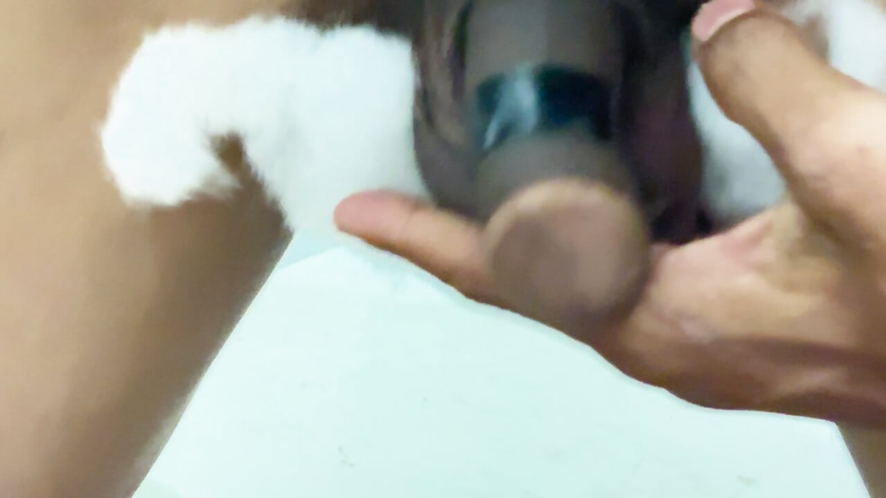 Indiano garoto, dominatrix em um banheiro com seu pau grande