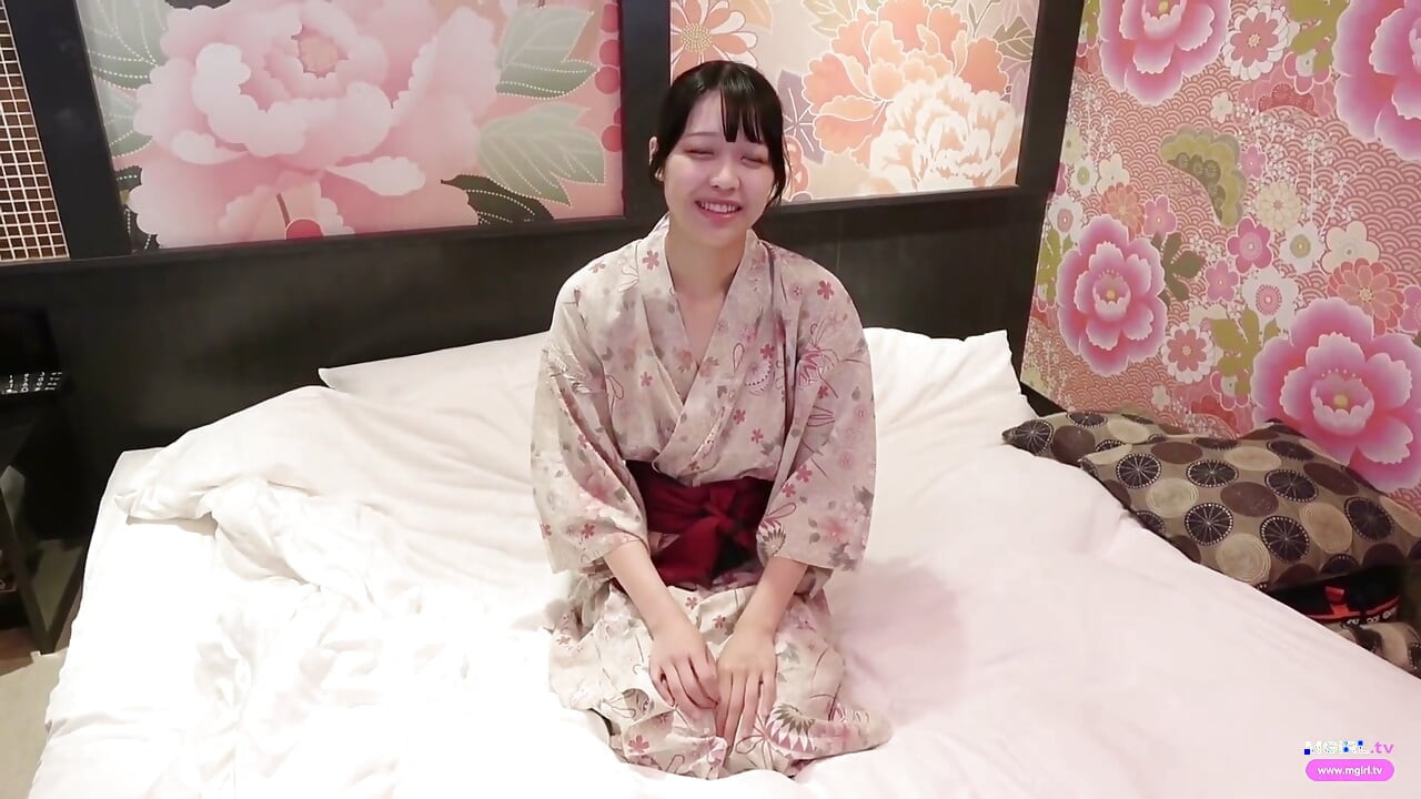 Summer Festival Babe Gets Double Creampied