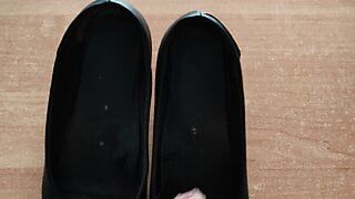 Cum in stepmom's shoes