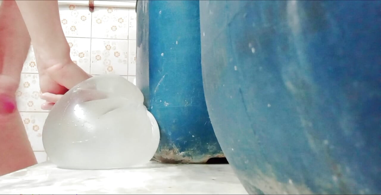 Solo Anal Fun with Cum by Hand💦