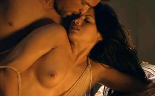 Katrina Law, Sex von hinten in Spartacus, scandalplanetcom