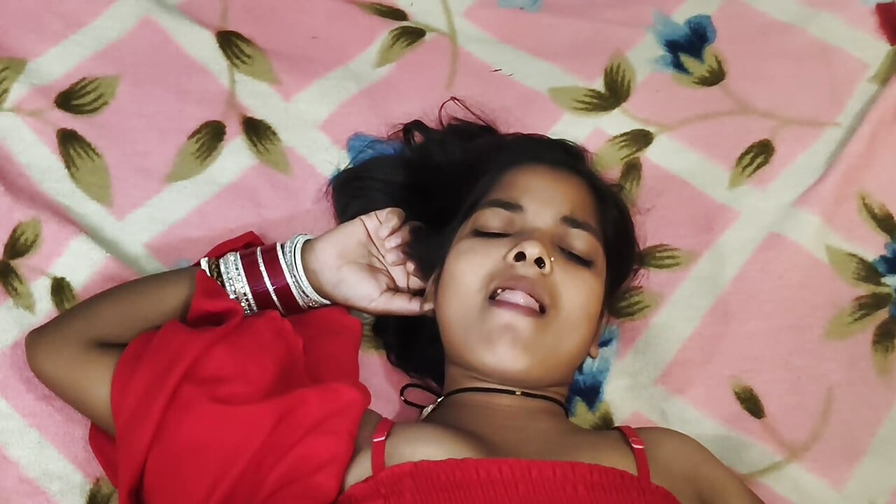 Smuk doggy style Fucking ægte hjemmelavet indisk desi landsby svigerinde svoger