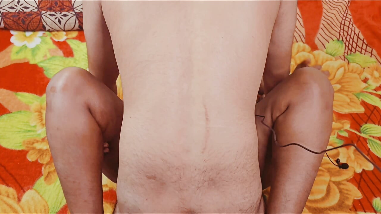 家主のポンヌ独身男性のパヤナ・ポドゥム動画
