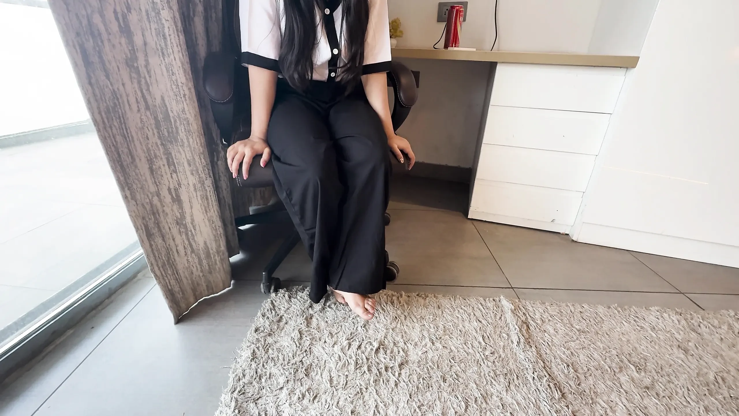 Employee Ko Beer Pila Ke Uske Sath Hardcore Chudai Ki