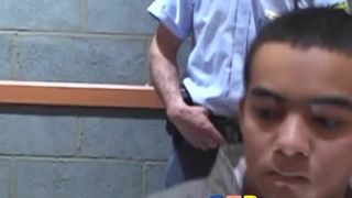 Сексуальный придурок David Contreras обожает быть маленькой тюремной сучкой