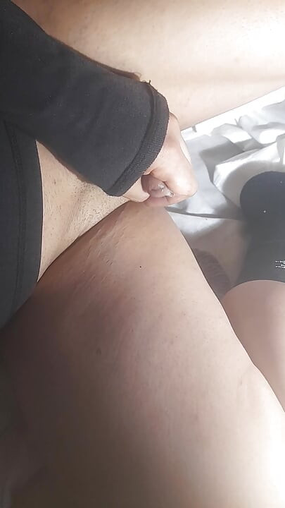Ladyboy baszd meg magad . Nehéz nekem