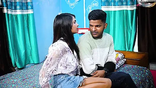 HINTLI ÇIFT EVDE YALNıZKEN SERT SEKS YAPıYOR TAM FILM ( HINTÇE SES )