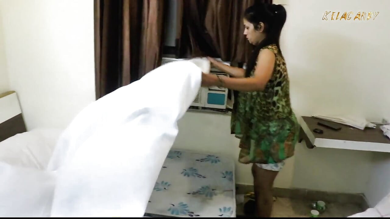 Desi Bhabhi Ko Desi Devar Ne Zam Kar Choda Indian Desi Porn Video 4K