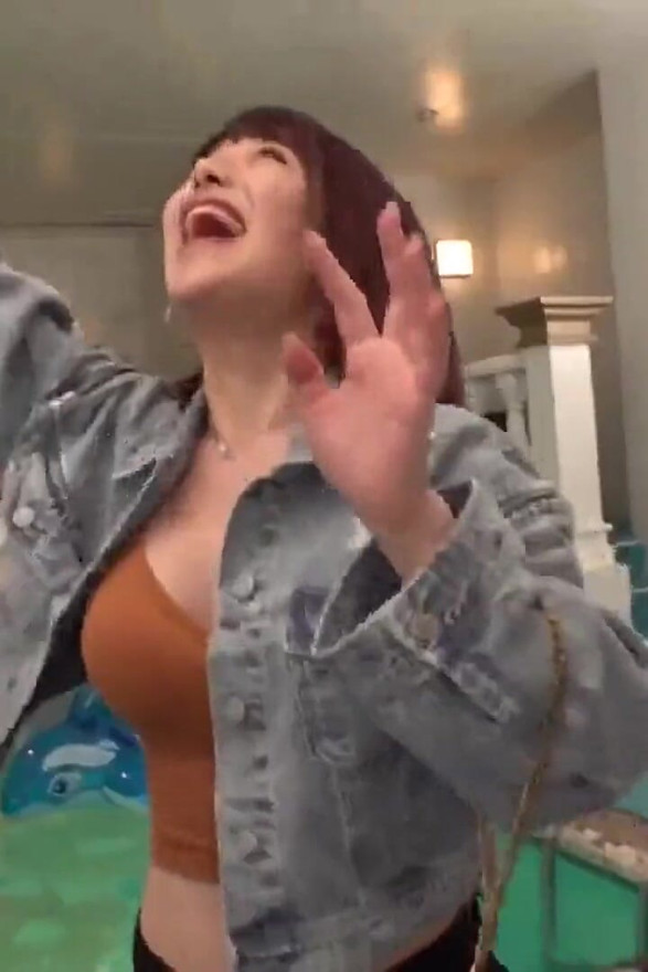 Part1 Blowjob on the Water & Spectacular Squirting Head Straight to a Love Hotel with a Pool with a Beautiful Girl! 094