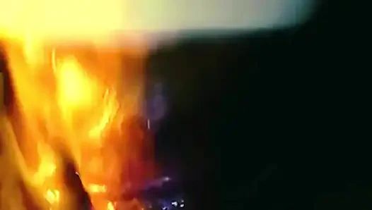 Сюрприз с мороженом из клубники!