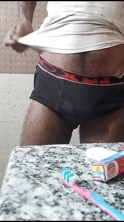 Desi boy hotel bhatroom is salwar