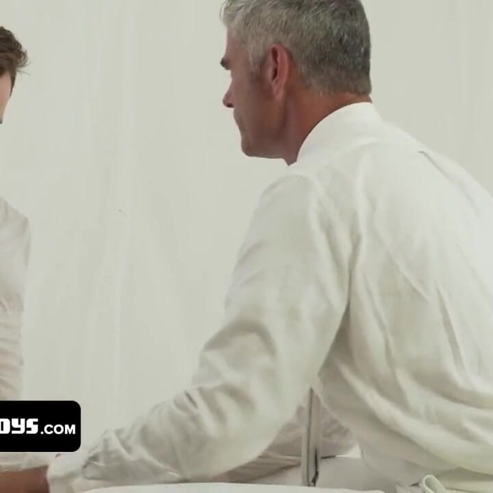 Старейшина Boon получает анальное наказание от President Oaks