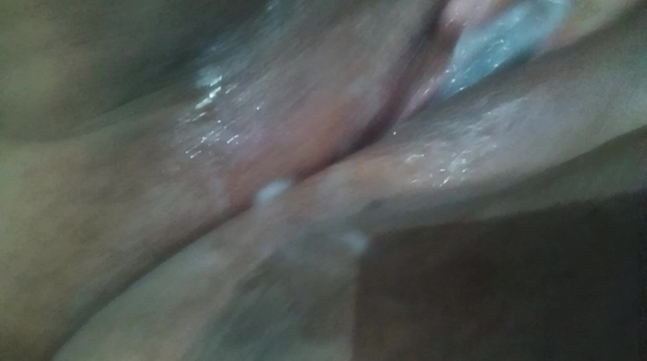 My boyfriend fills my vagina with cum and I masturbate.