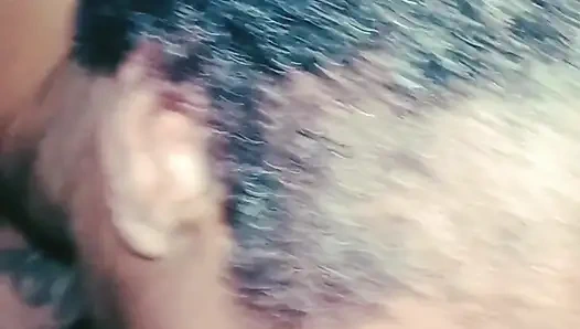 Cewek ini suka banget memekku habis-habisan!!