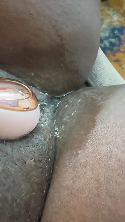 Suck that pussy