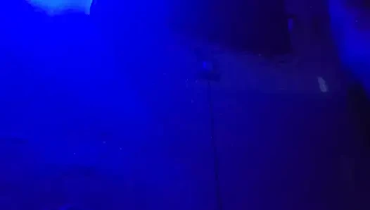 Hintli ateşli çift sert sikişiyor