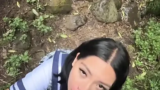 Orang asing menyetubuhiku di pantat