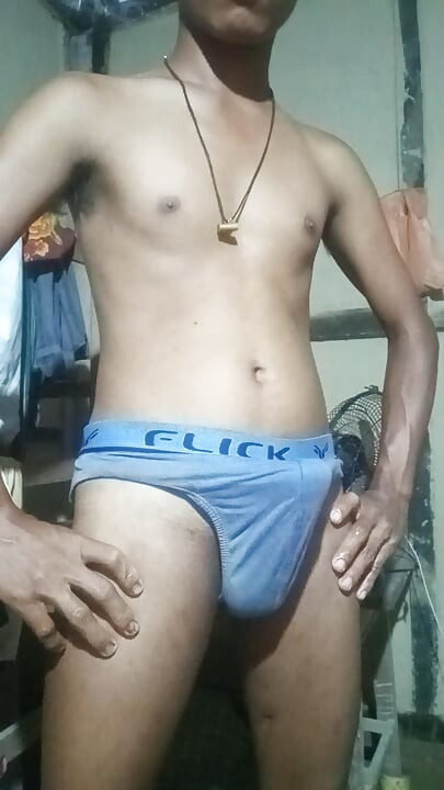 Desi hot young boy masturbation