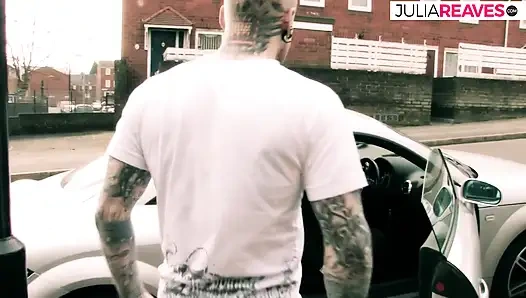 Красотка глотает массивную сперму после отсоса и скачки на хуище