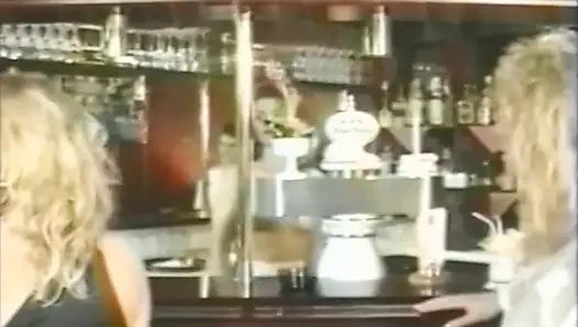 Toketku pengen dicrot sperma (1990)