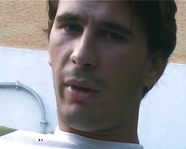 セクシャル・ボムズ、キャスティングのために行進!