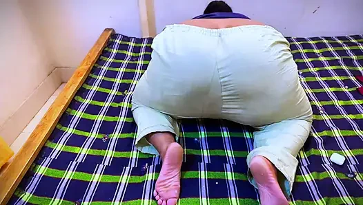 Pertunjukan live gadis kampus di hostel saat dia lagi sange berat