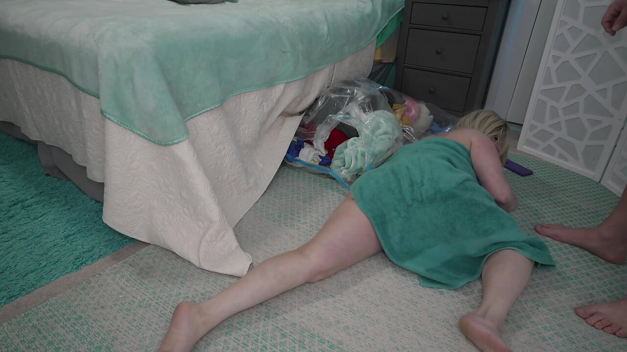 Step Mom Gets Happy Ending Massage From Step Son