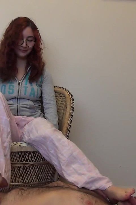 Alexis Ortiz Foot Job Explosion Featuring Alexis Ortiz