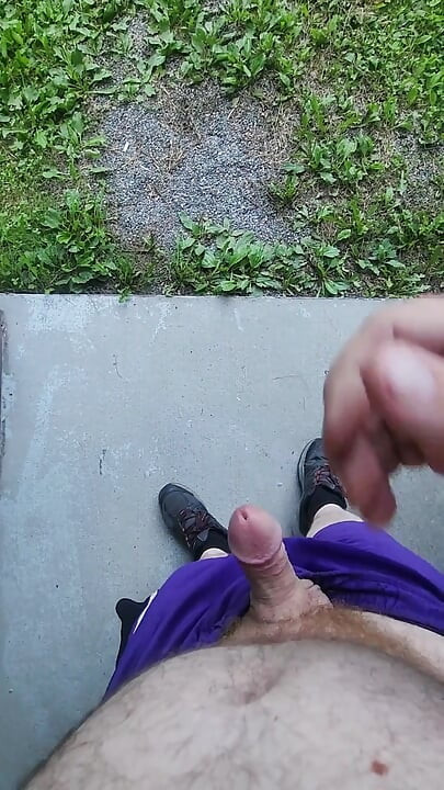Jerk off in the Park