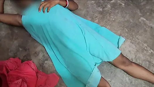 Bengalli azgın büyük memeli evli kadın