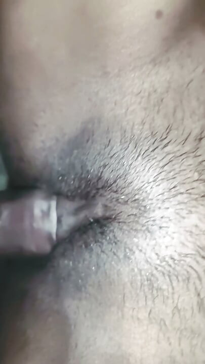 Desi Wife Ko Doggy Style Ki Tara Choda Husband ne Or Pani Undar Giraya..