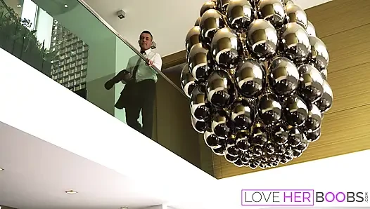 MILF Blondie Shalina Huge Tits Bounces As She Gets Fucked