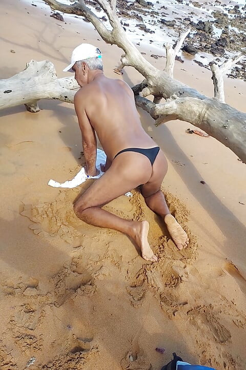 Ladysilva on the beach in panties with her hot ass