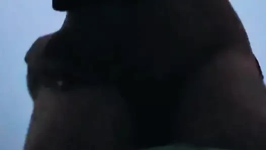 Cewek mungil pinay dientot di kamar mandi umum sambil meringis keenakan sambil ngomong jorok